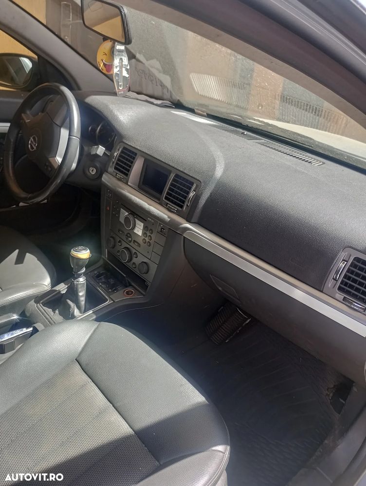 Opel Vectra 1.9 CDTI DPF Business - 14