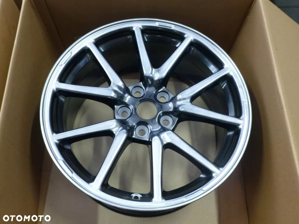 TESLA 3 1044221-00-B ORYGINALNE CHROM SHADOW 18'' - 4