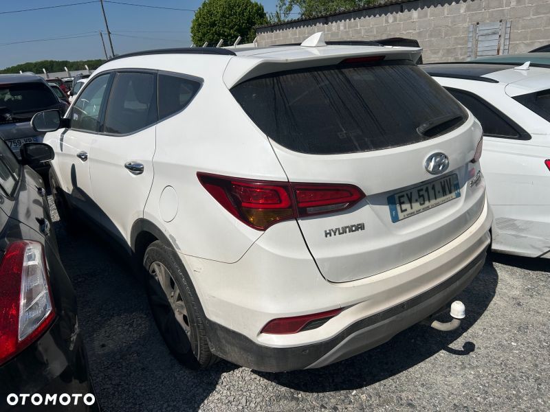 Hyundai Santa Fe - 3