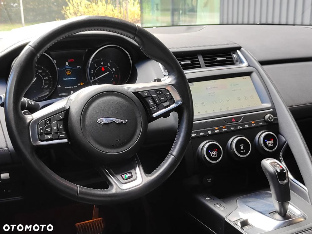 Jaguar E-Pace P300 AWD Sport - 17