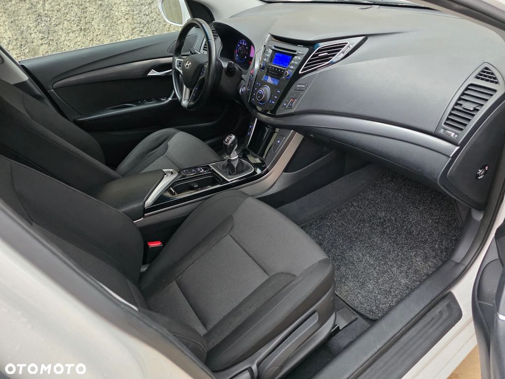 Hyundai i40 1.6 GDI Comfort + - 7