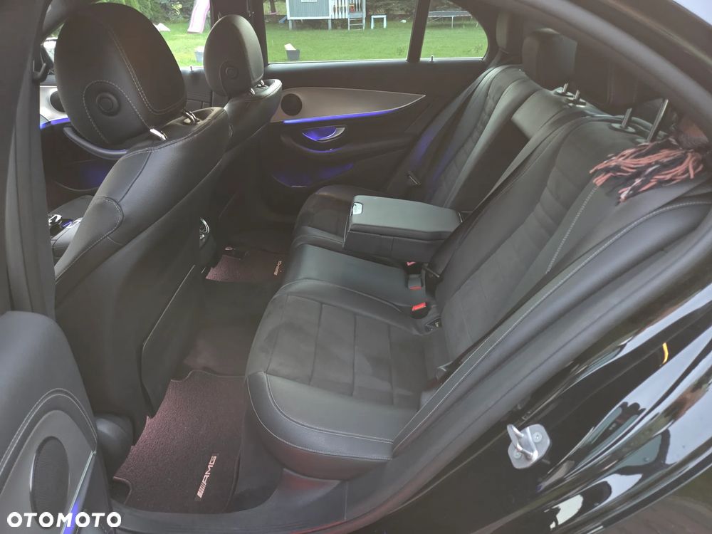 Mercedes-Benz Klasa E 220 d 9G-TRONIC - 9