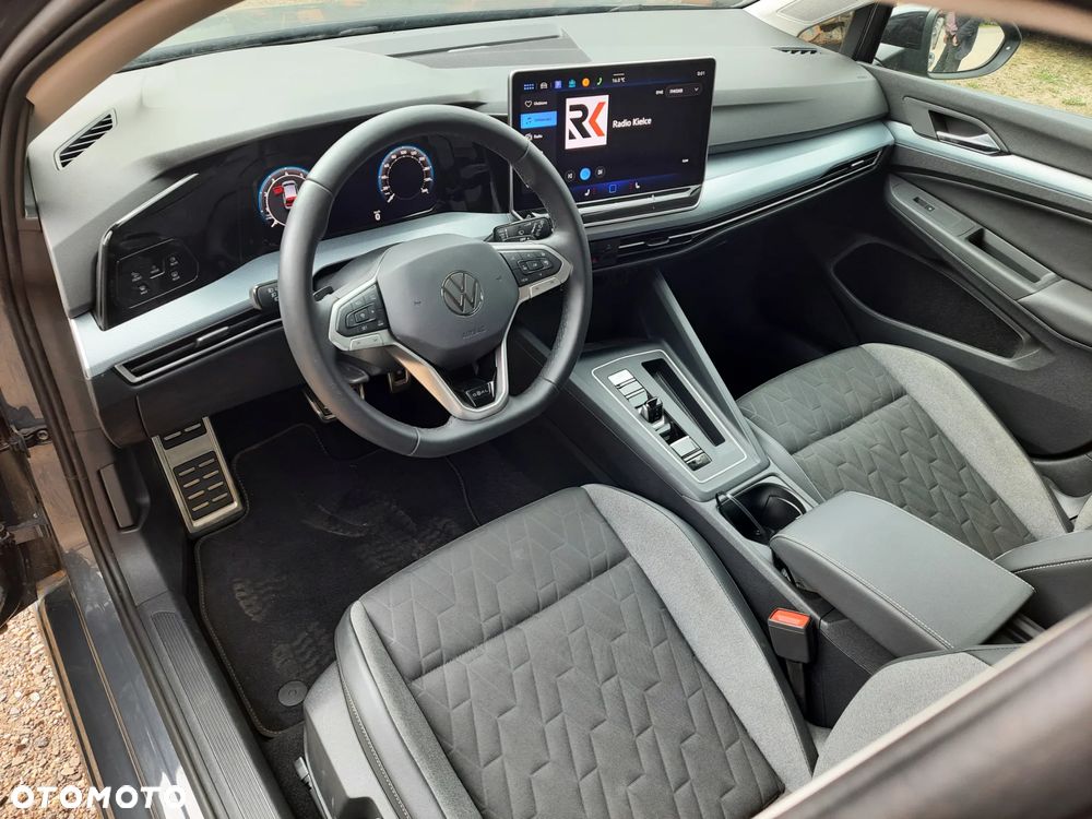 Volkswagen Golf 1.5 eTSI OPF DSG Goal - 12