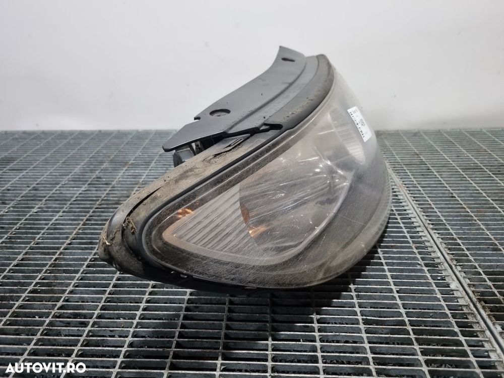 Far Dreapta Hyundai Santa Fe 2 2006 - 2012 SUV 4 Usi (1490) Cu lupă - 2