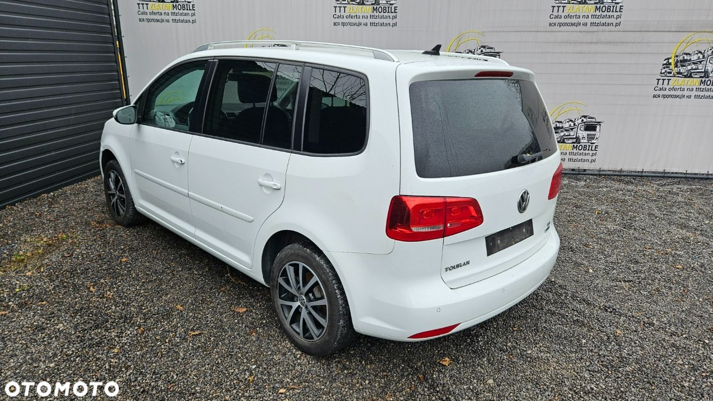 Volkswagen Touran - 17