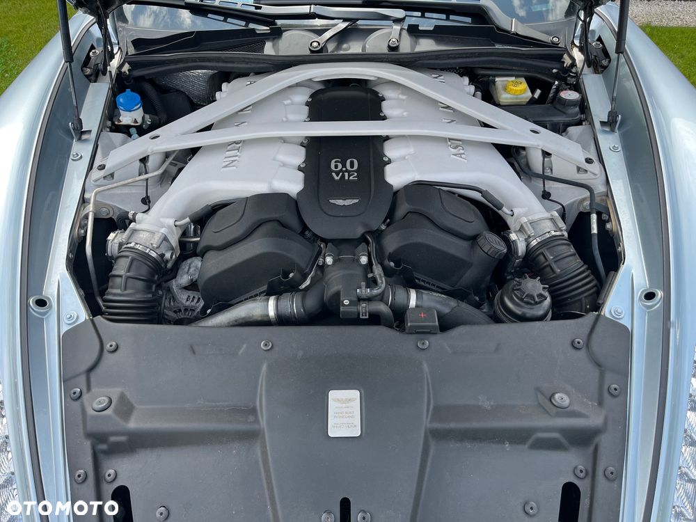 Aston Martin Vanquish Standard - 22