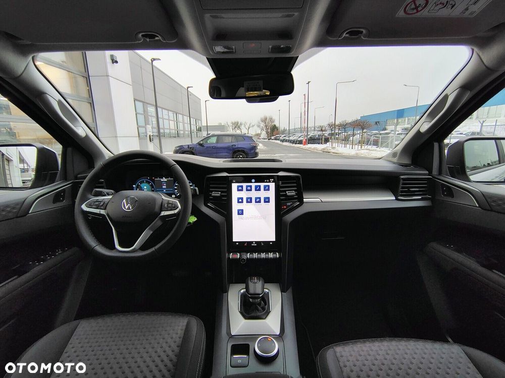 Volkswagen Amarok Life silnik: 2.0 TDI 205 KM / skrzynia biegów: 10-biegowa automatyczna 4MOTION rozstaw osi: 3270 mm - 4