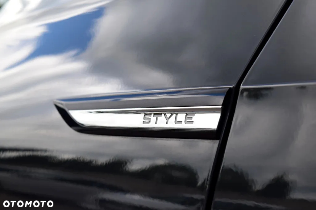 Volkswagen Golf VIII 2.0 TDI Style - 31