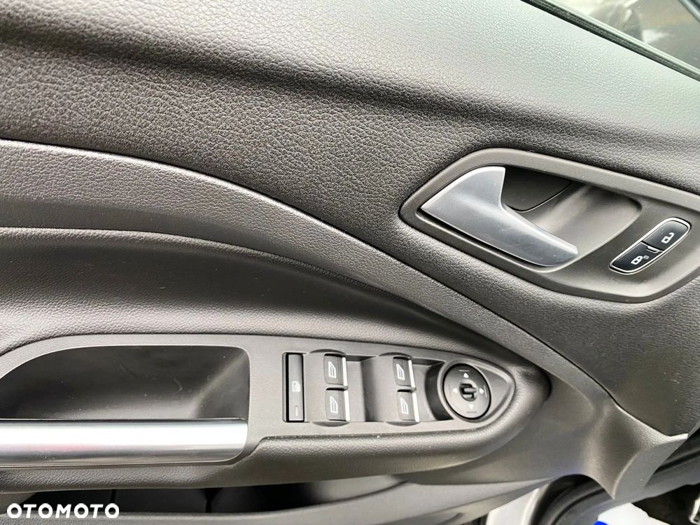 Ford Kuga 2.0 TDCi 4x4 ST-Line - 24