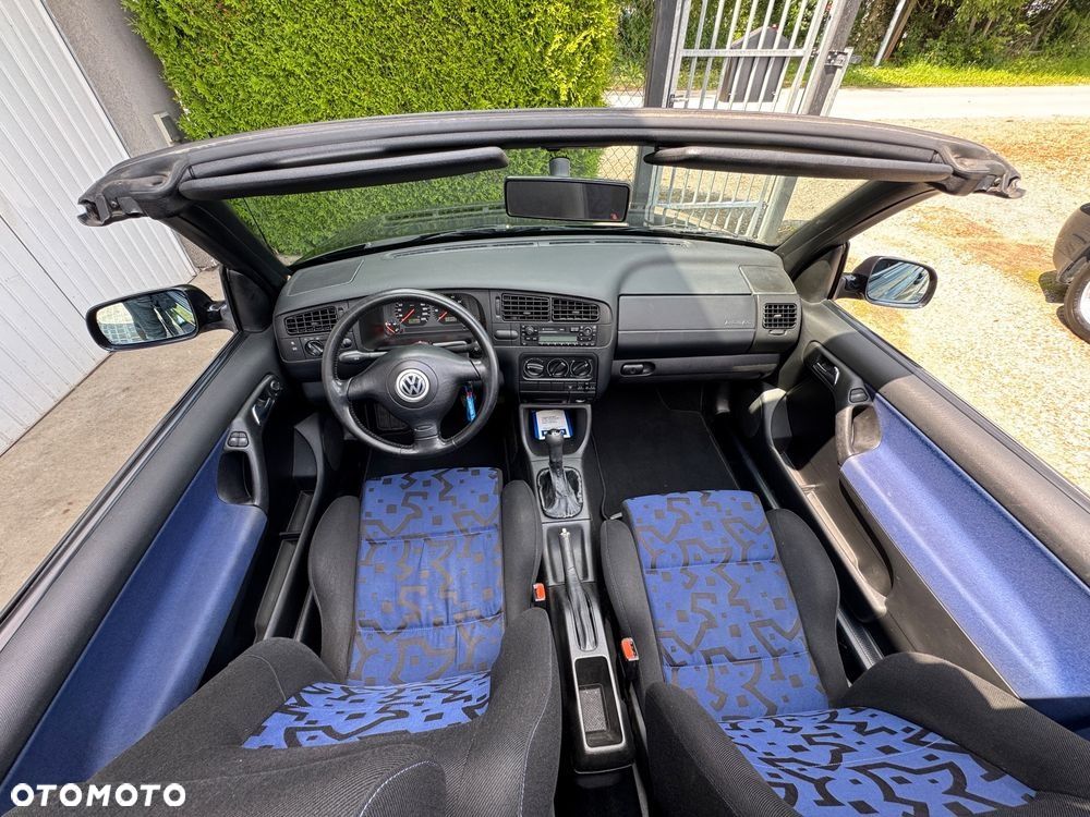 Volkswagen Golf 1.8 CL - 9