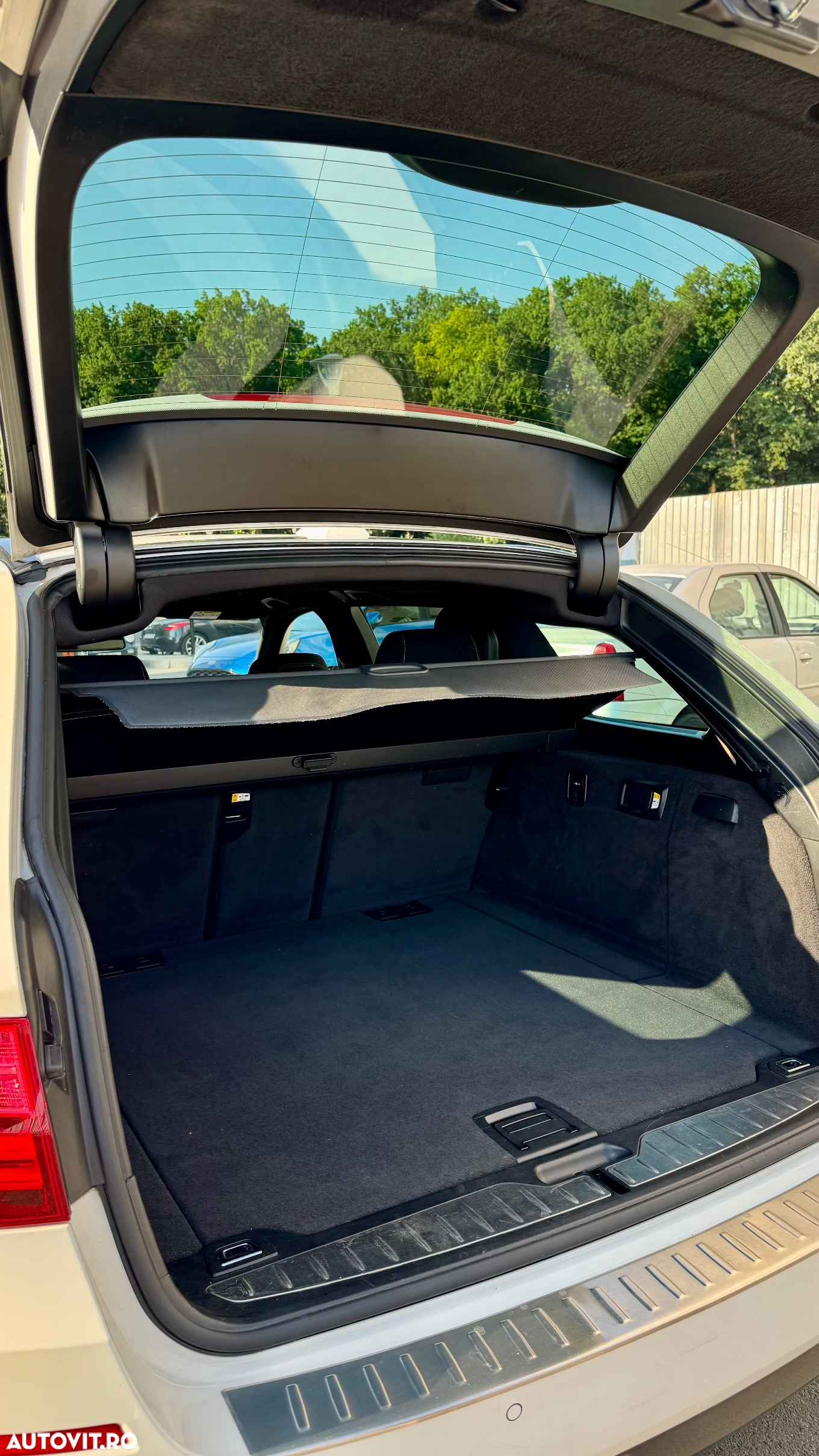 BMW Seria 5 520d xDrive - 17