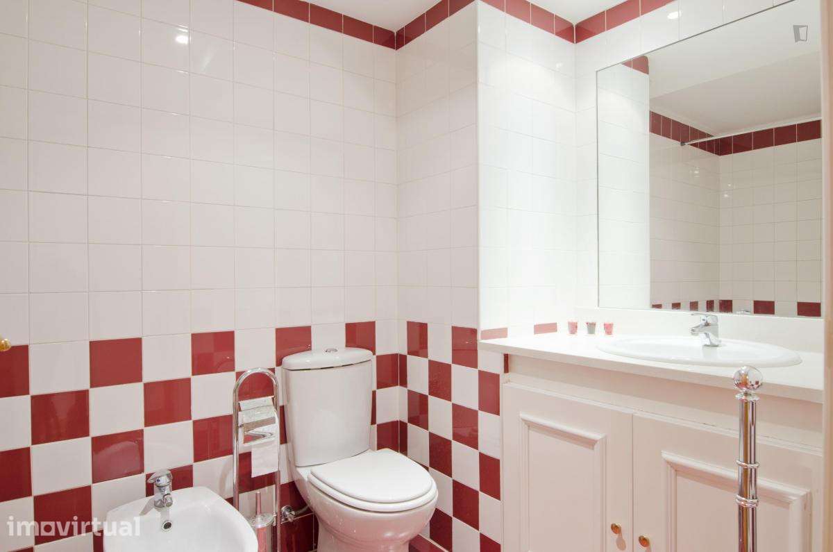 Quarto - localizado em Lumiar Lisbon - Grande imagem: 4/20