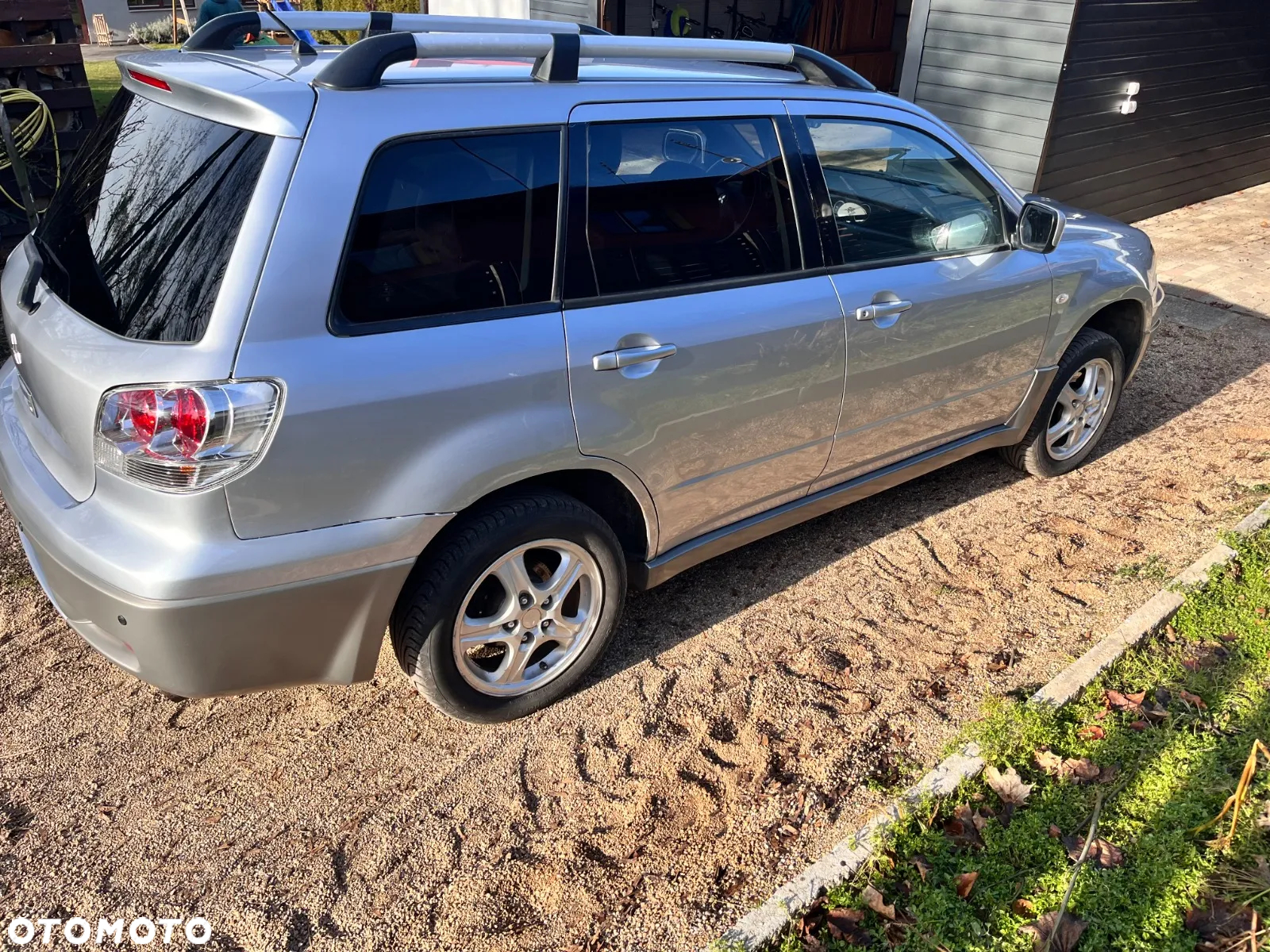 Mitsubishi Outlander 2.0 Comfort 4WD - 7