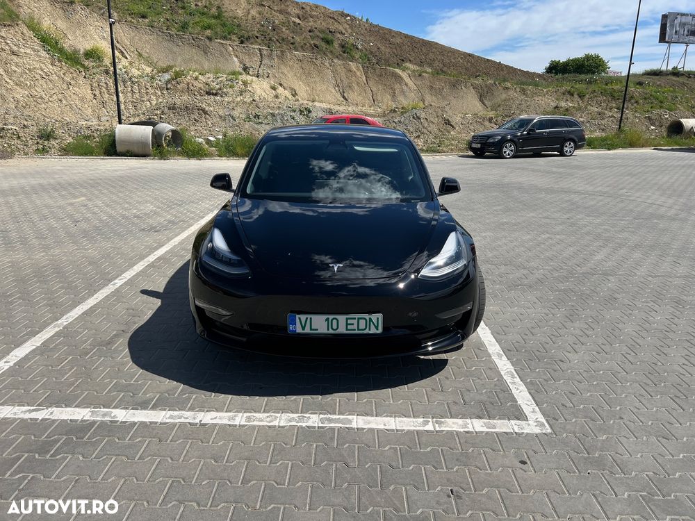 Tesla Model 3 Long Range - 2