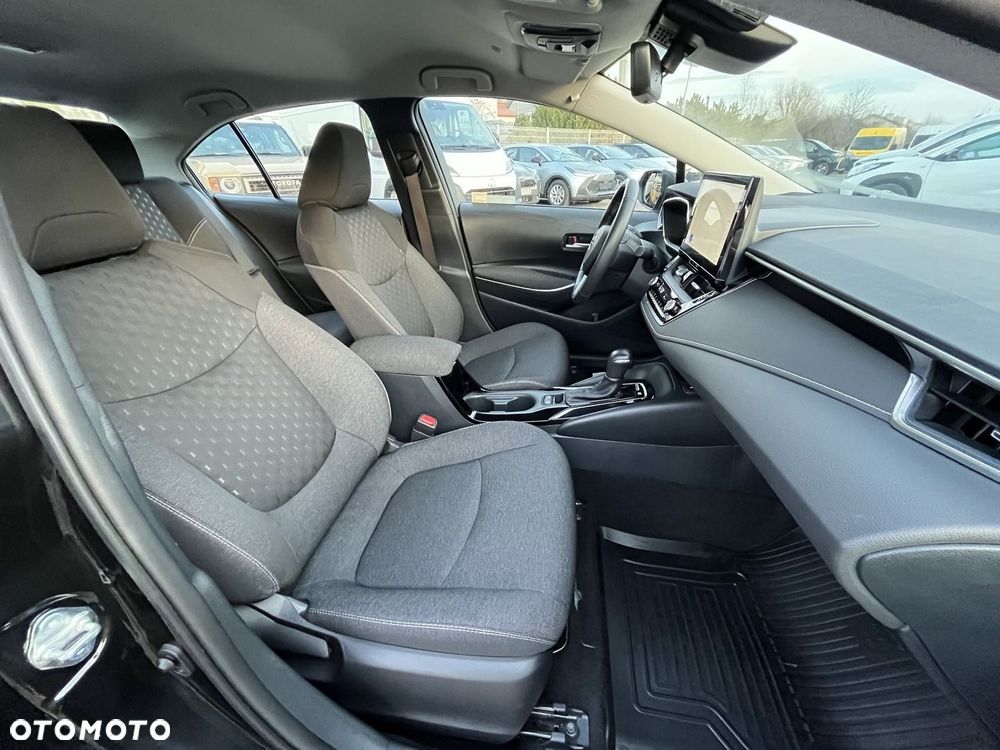 Toyota Corolla 1.8 Hybrid Comfort - 32