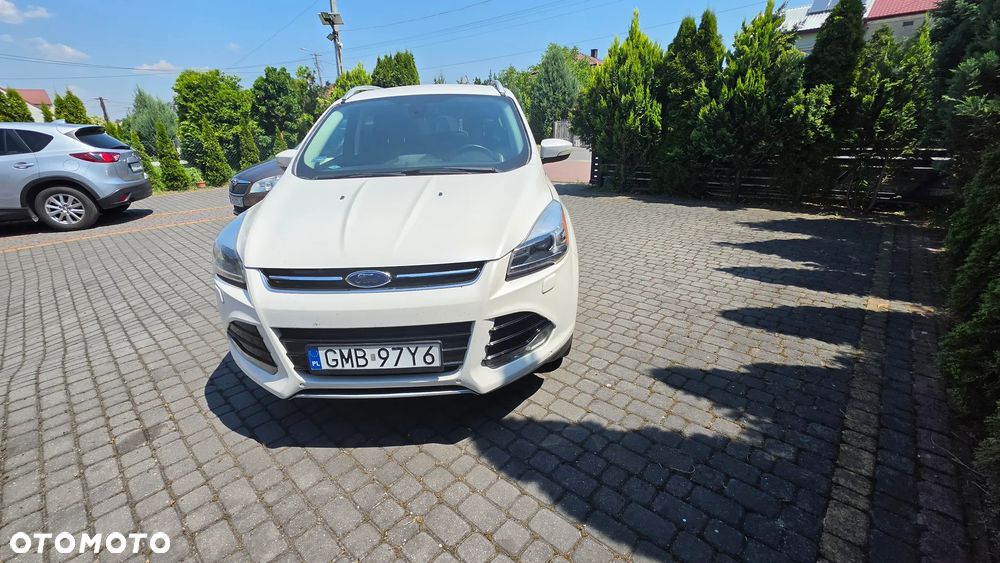 Ford Escape 2.0 EcoBoost AWD Titanium - 16