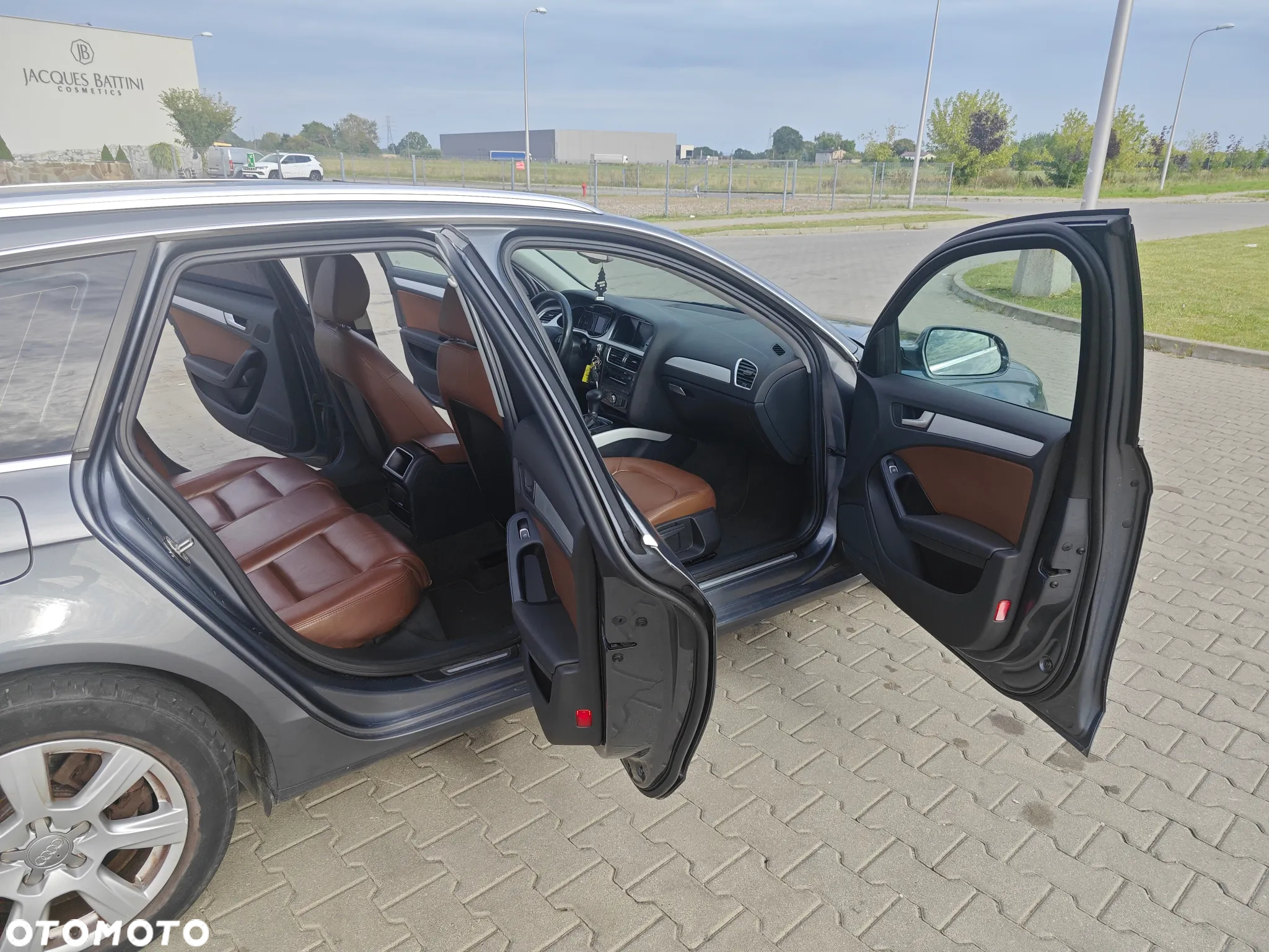 Audi A4 2.0 TDI S tronic - 11