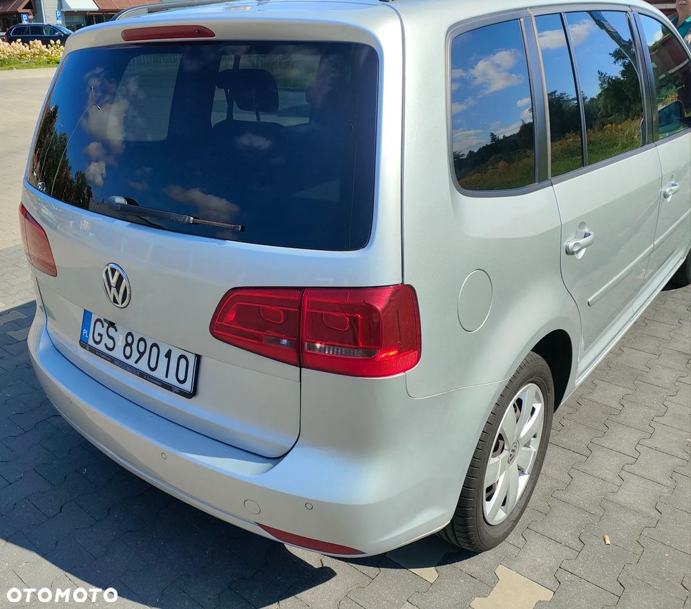 Volkswagen Touran 1.6 TDI DPF Comfortline - 4