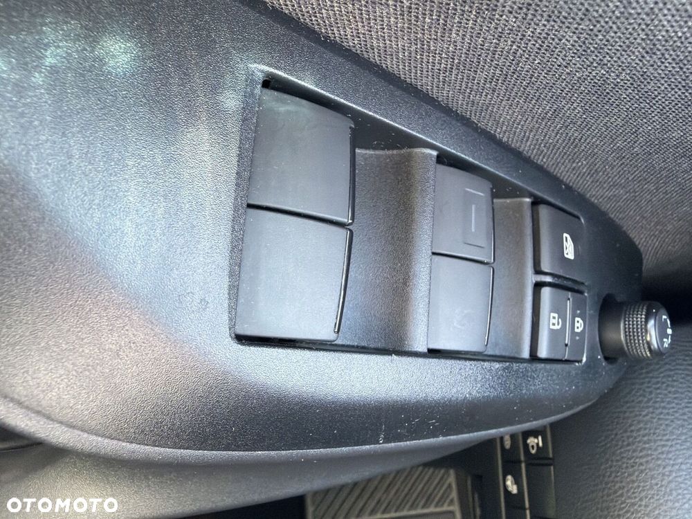 Toyota Yaris Hybrid 1.5 Style - 21