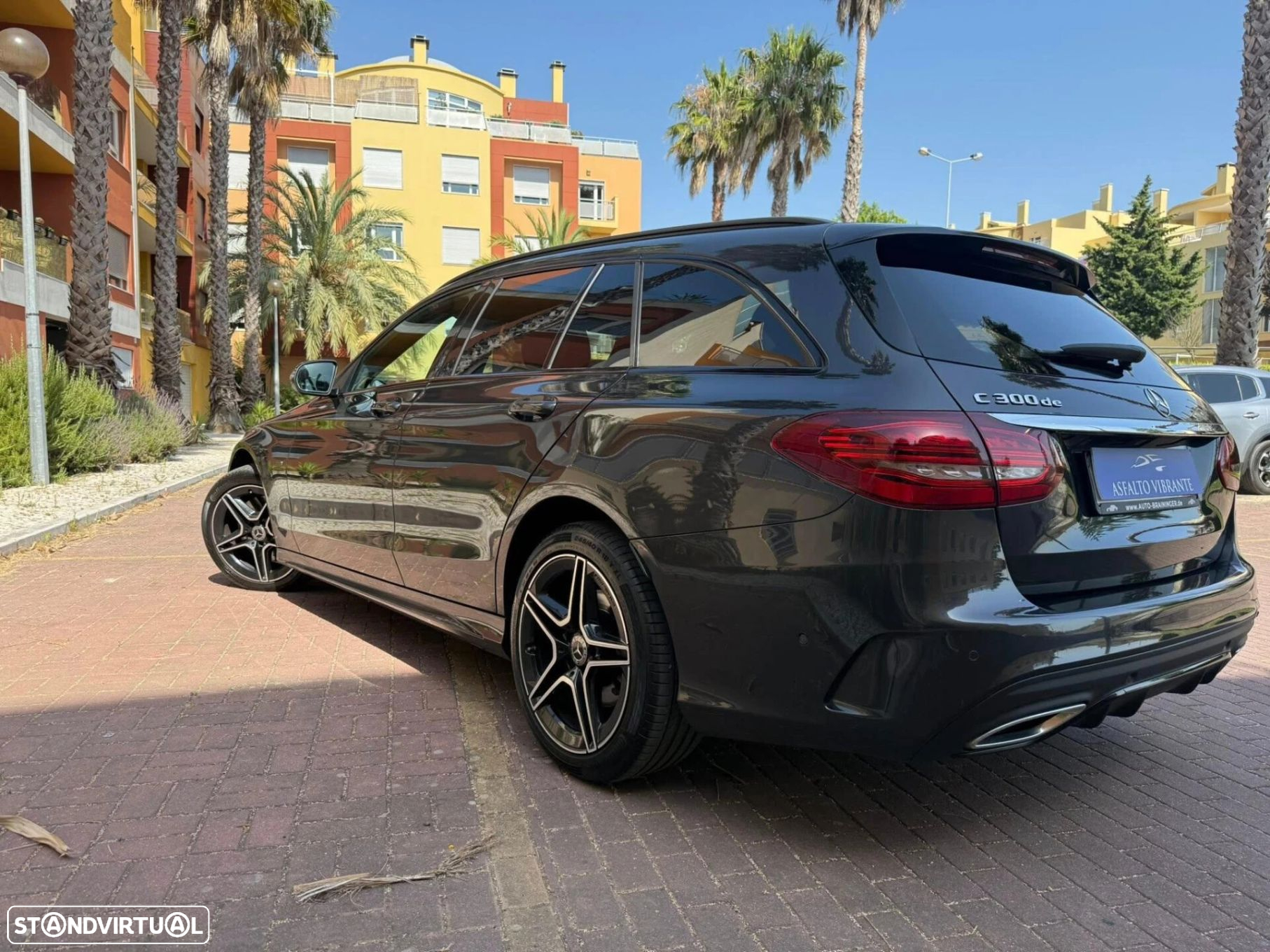 Mercedes-Benz C 300 de AMG Line - 2