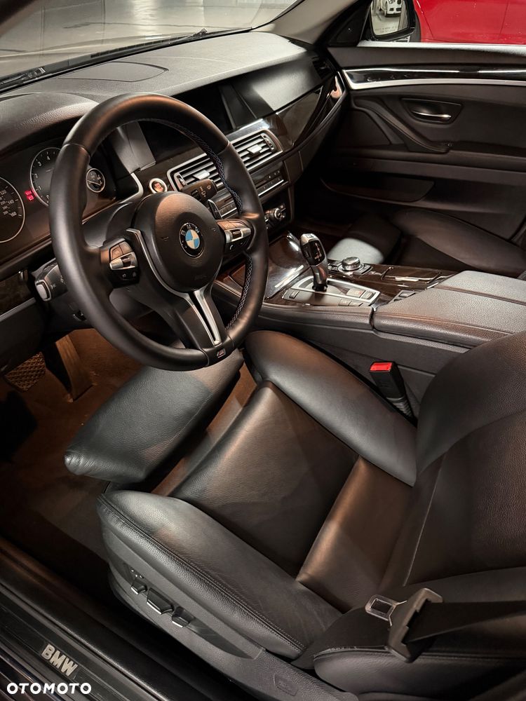 BMW Seria 5 535i xDrive - 15