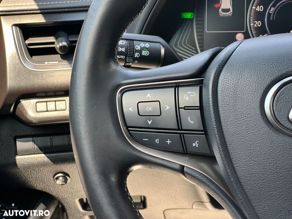 Lexus UX 250h 2.0L HEV 20H- (178 HP) 4X4 CVT Business - 16