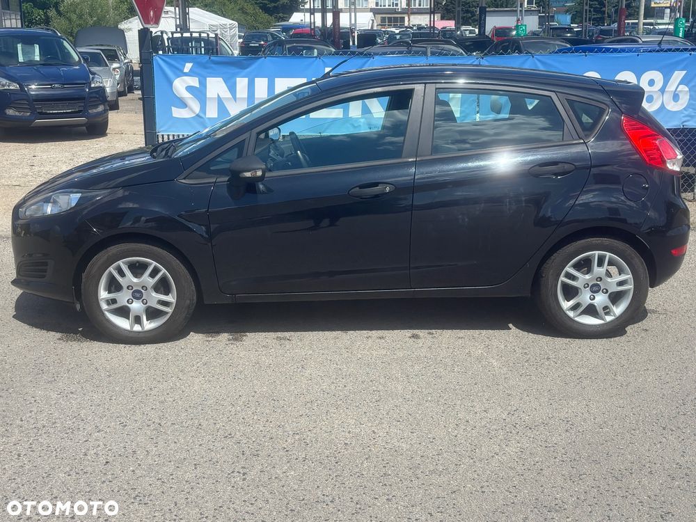 Ford Fiesta 1.25 Ambiente EU5 - 13