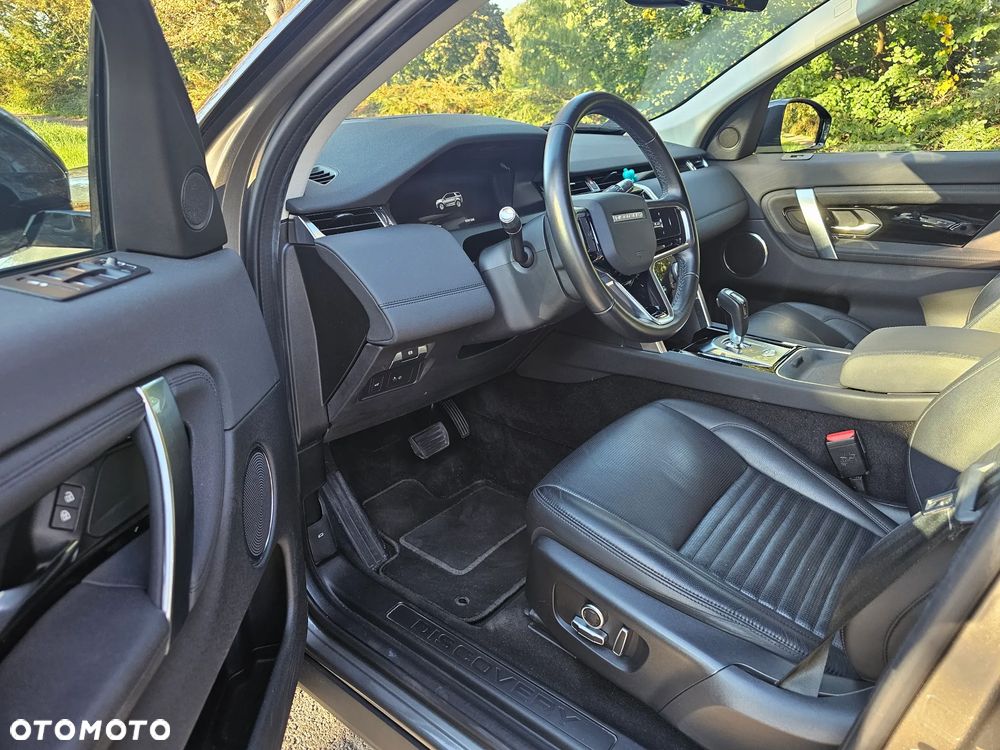 Land Rover Discovery Sport - 12