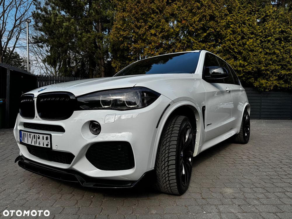 BMW X5 xDrive50i Sport-Aut - 3