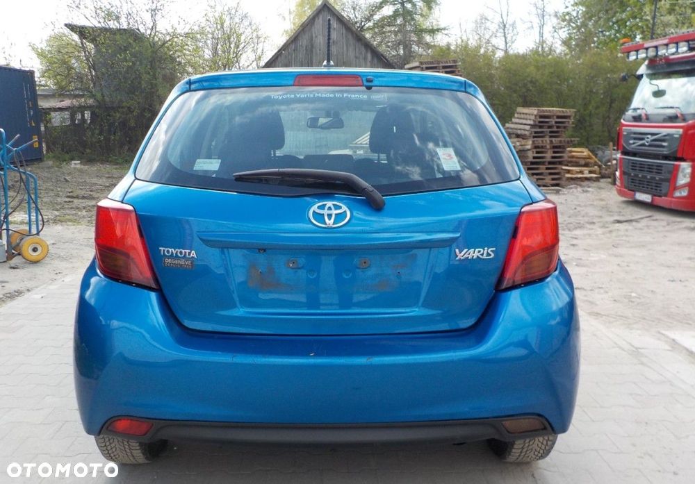 Toyota Yaris - 7