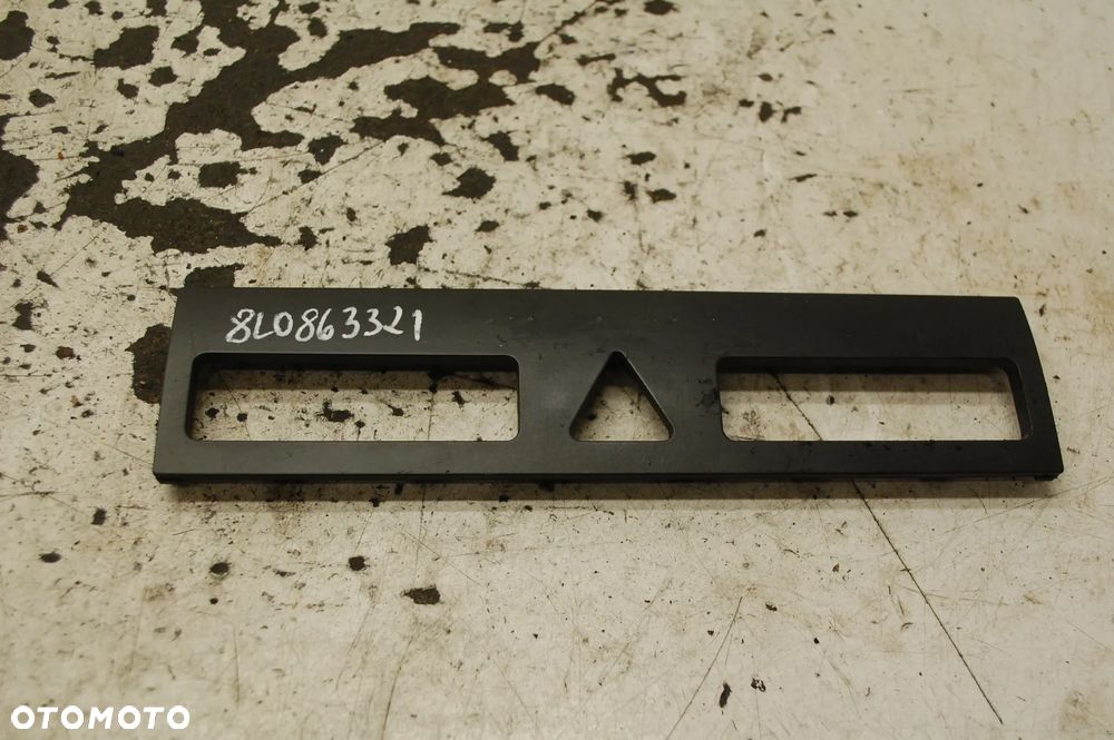 OSŁONA RAMKA PRZEŁACZNIKÓW 8L0863321 AUDI A3 8L LIFT - 1
