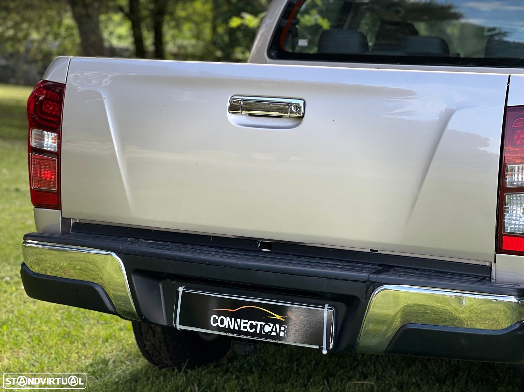 Isuzu D-Max 2.5 DTi CD 4WD LS - 21
