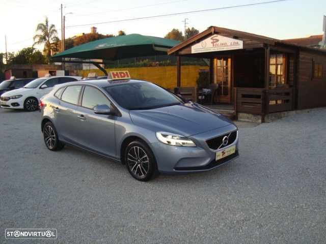 Volvo V40 2.0 D3 R-Design Momentum - 3