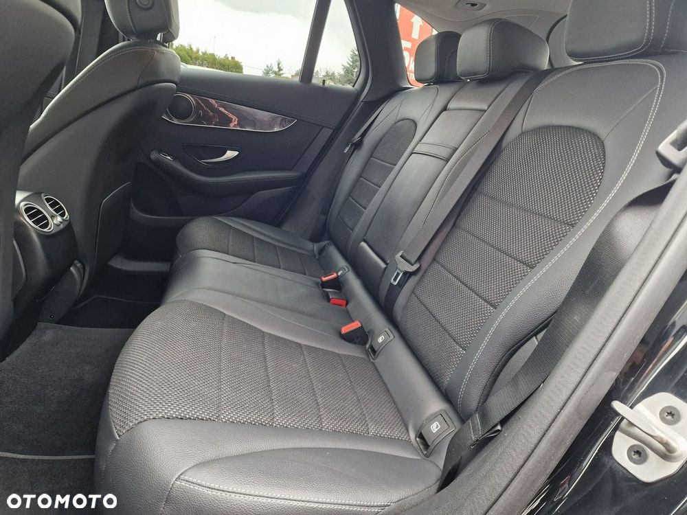 Mercedes-Benz GLC 300 e PHEV 4-Matic Avantgarde - 20