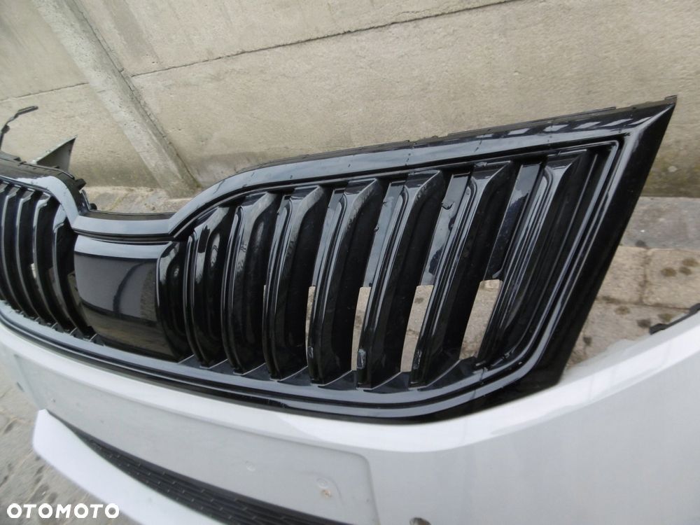 skoda octavia iii rs, vrs 5e0 lift - zderzak przedni - 5