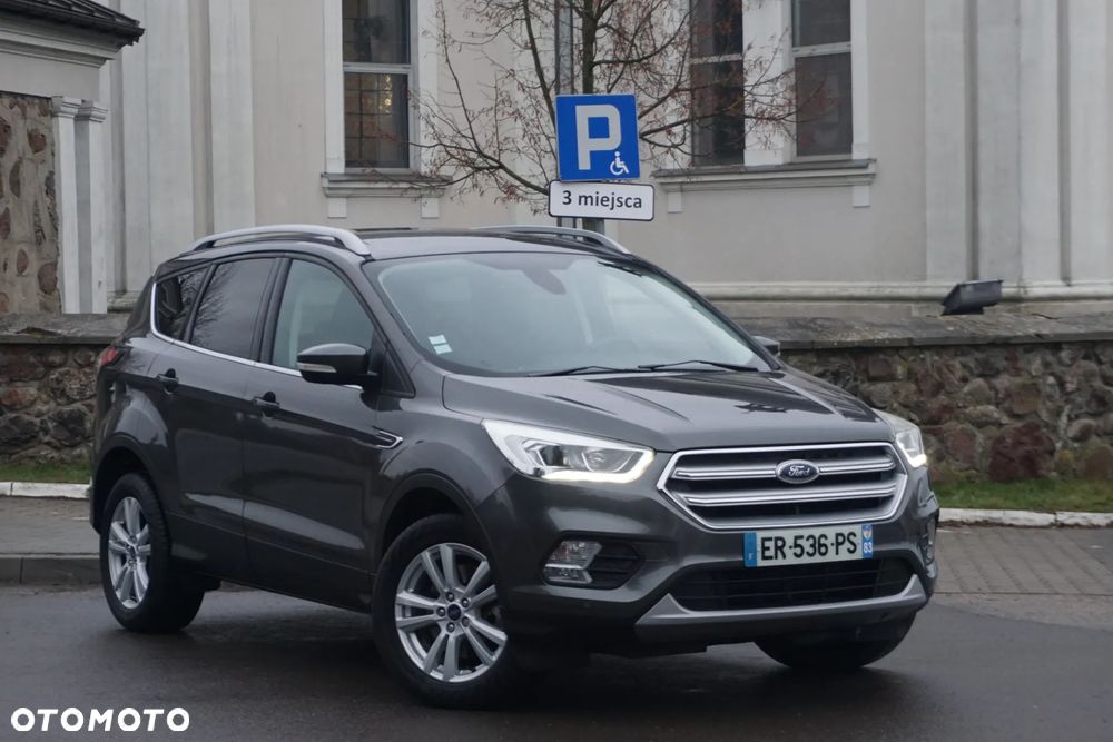 Ford Kuga 2.0 TDCi 2x4 Titanium - 2