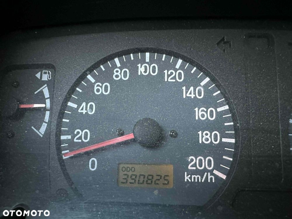 Mitsubishi Pajero 2.5 TD GL - 12
