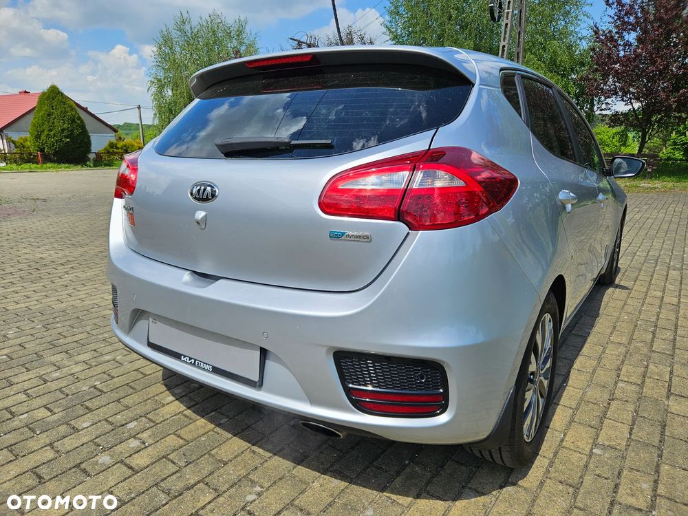 Kia Ceed 1.6 GDI L Business Line - 8