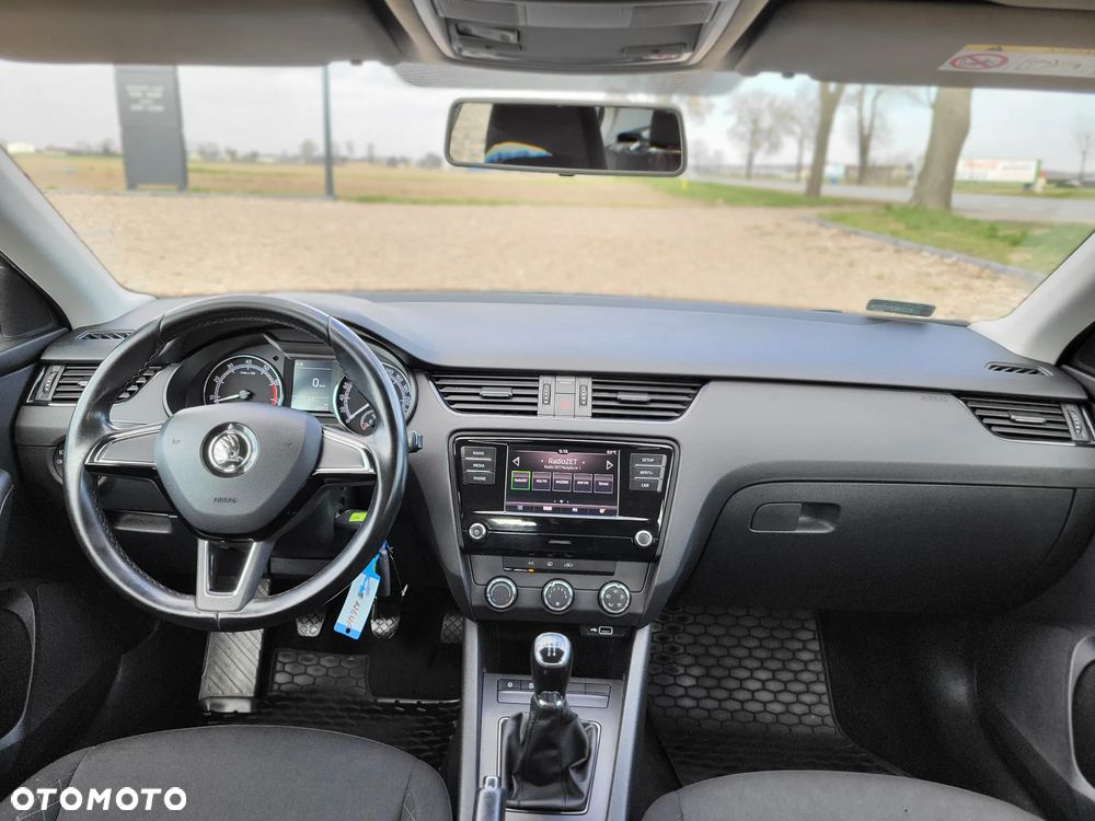 Skoda Octavia 1.2 TSI Active - 10