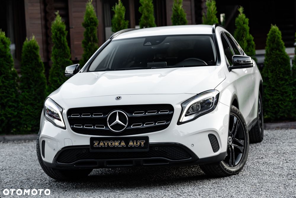 Mercedes-Benz GLA 200 7G-DCT - 1