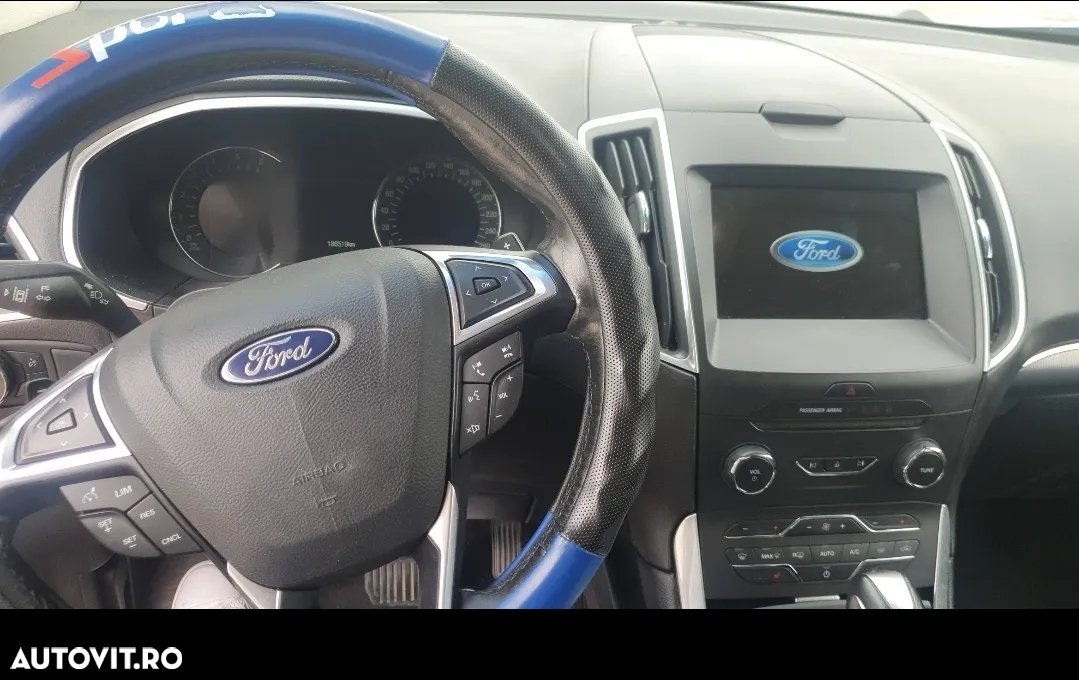 Ford Edge 2.0 TDCi Powershift Titanium - 5