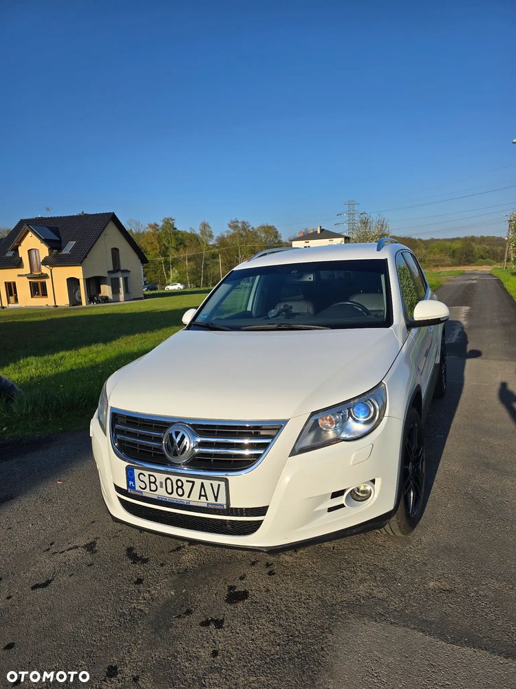 Volkswagen Tiguan - 2
