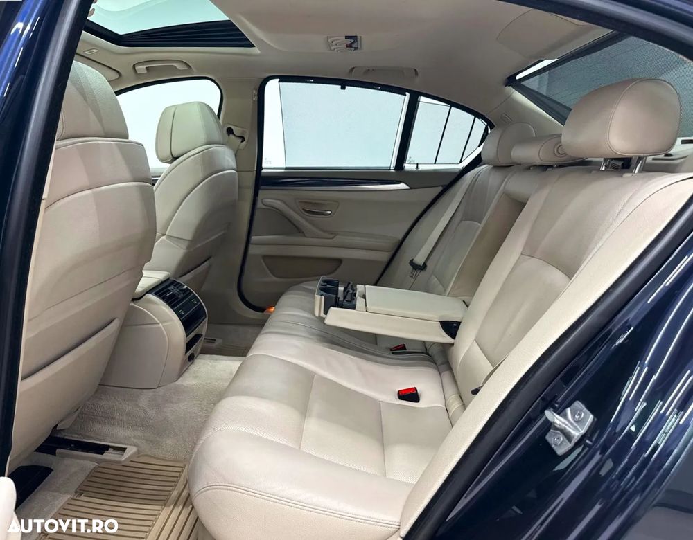 BMW Seria 5 520d Luxury Line - 26