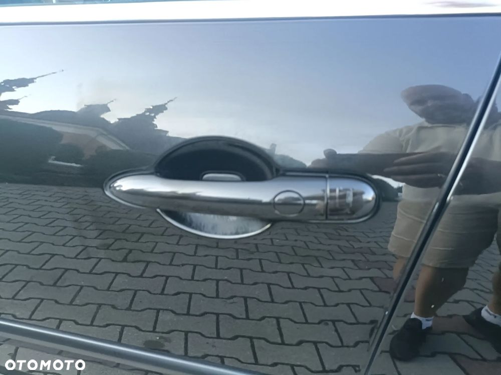 Renault Laguna 2.0 dCi Bose Edition ESM - 31