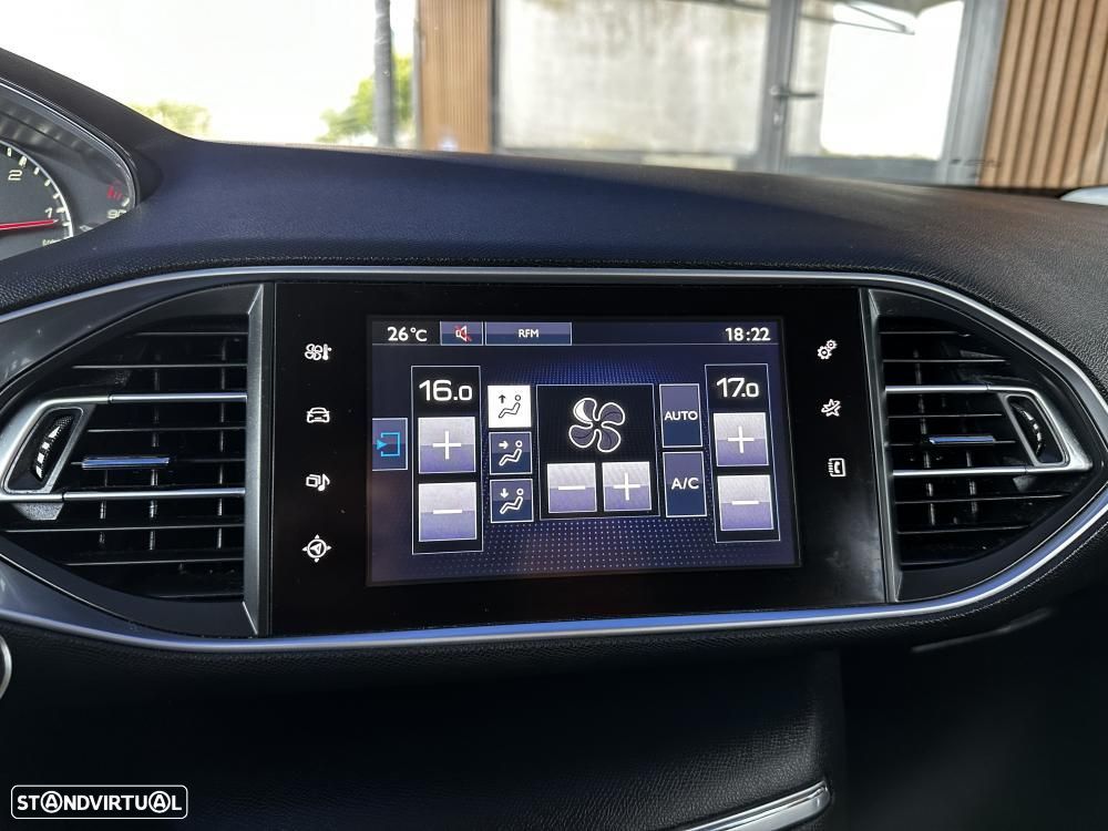 Peugeot 308 1.6 BlueHDi Allure - 26