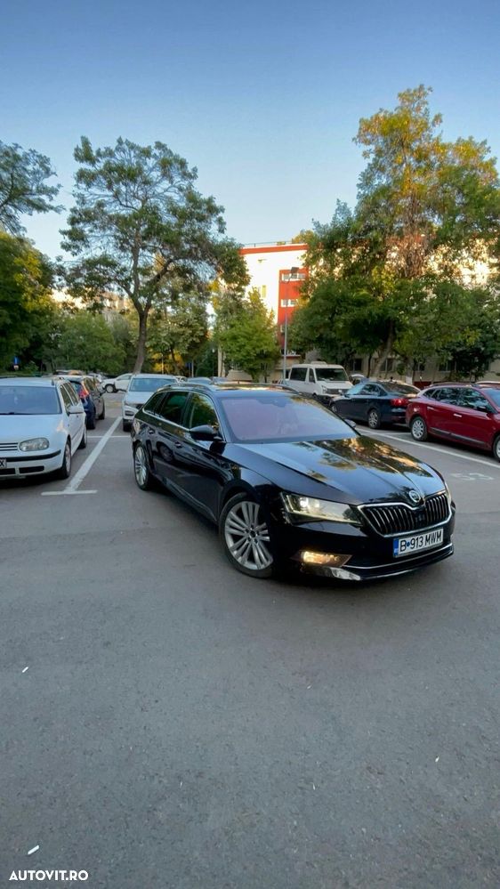 Skoda Superb 2.0 TDI DSG 4X4 Ambition - 1