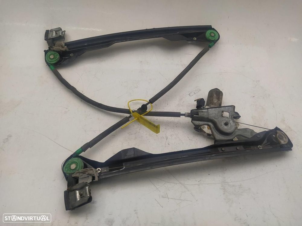 ELEVADOR DE VIDRO FRONTAL ESQUERDO FORD FOCUS 2001 - 4