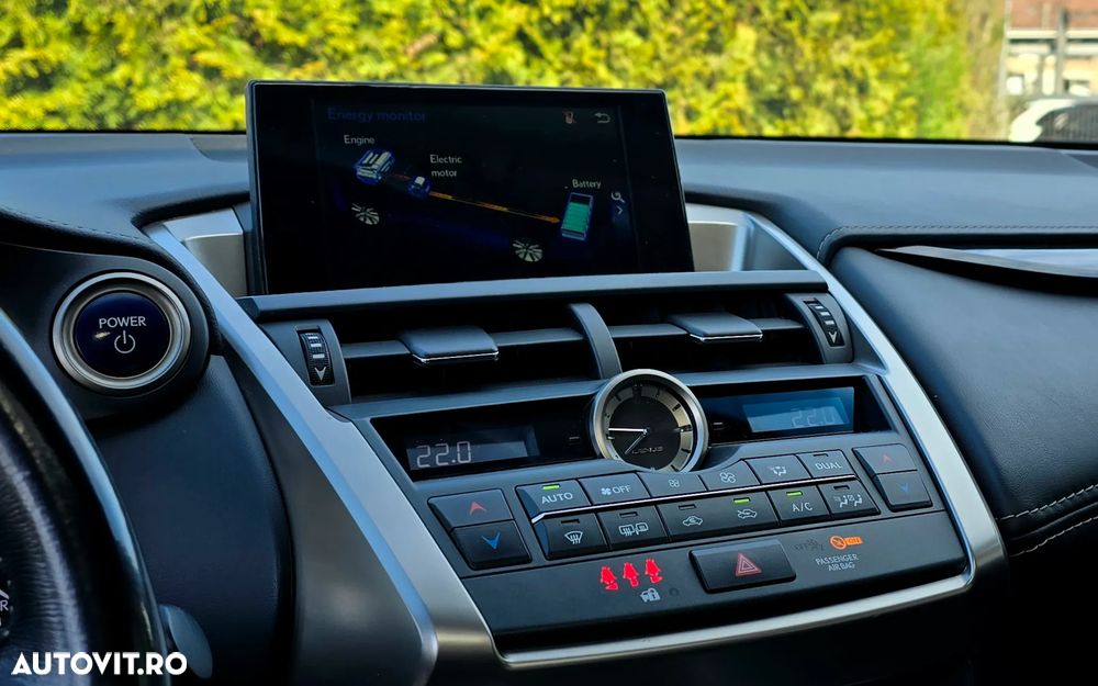 Lexus Seria NX 300h - 20