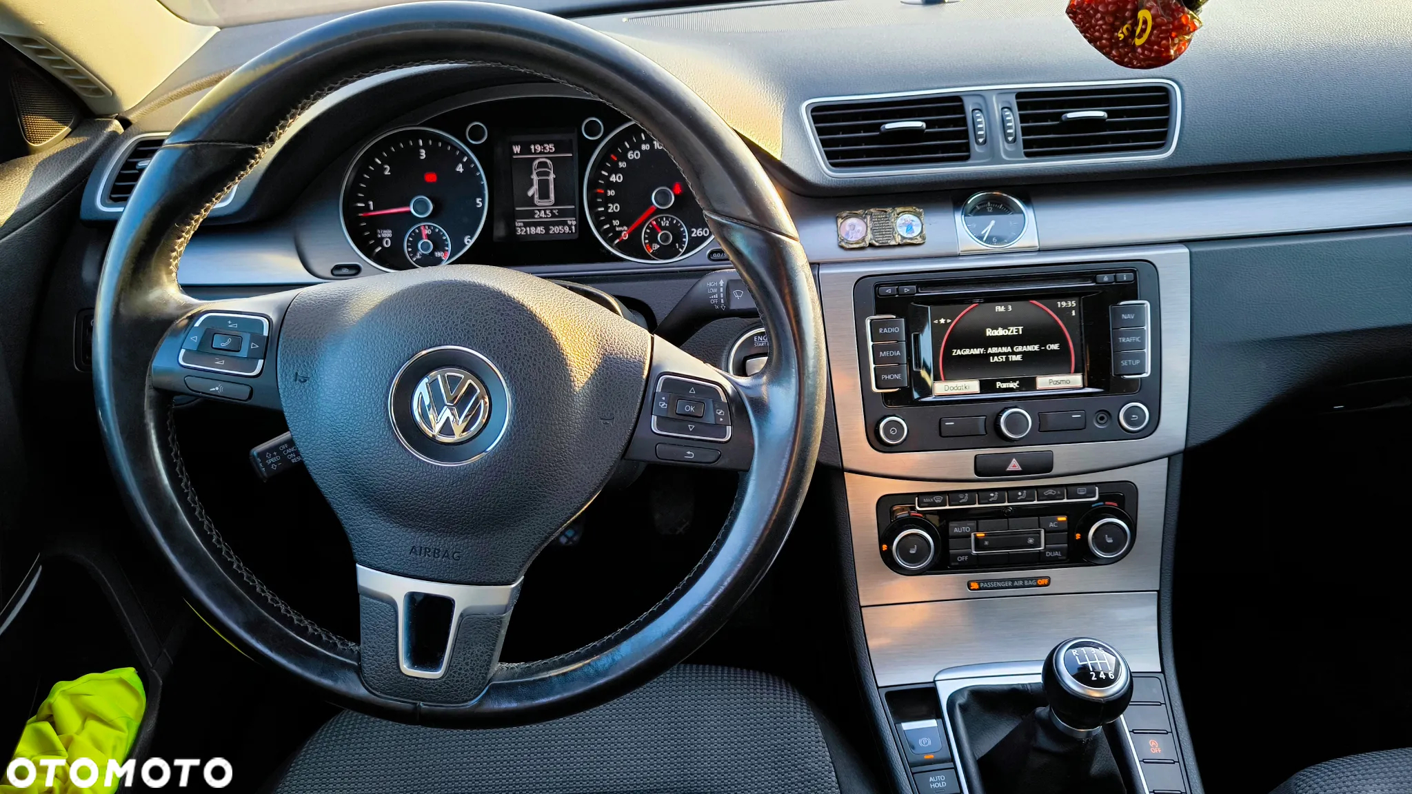 Volkswagen Passat 2.0 TDI DPF Comfortline - 8