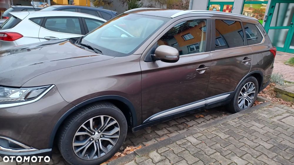 Mitsubishi Outlander 2.0 Intense + 4WD CVT - 2